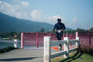 BIB: 
                            <button type="button" onclick="openModal(27640246)" class="btn btn-primary btn-sm float-right btn-popup" data-toggle="modal" data-target=".modal-high-quality">
                        <i class="fas fa-shopping-cart"></i> Add to Cart
                    </button>
                                            <button type="button" onclick="isThisMe(27640246, true)" class="btn btn-success btn-sm float-right btn-popup btn-isme hidden" data-toggle="tooltip" data-placement="bottom" title="นี่คือรูปของคุณใช่ไหม คลิกที่นี่เพื่อเอาเข้าอัลบั้ม">
                        <i class="fas fa-plus"></i> Add to album
                    </button>
                    <button type="button" onclick="isThisMe(27640246, false)" class="btn btn-warning btn-sm float-right btn-popup btn-isnotme hidden">
                        <i class="fas fa-ban"></i> Remove from album
                    </button>